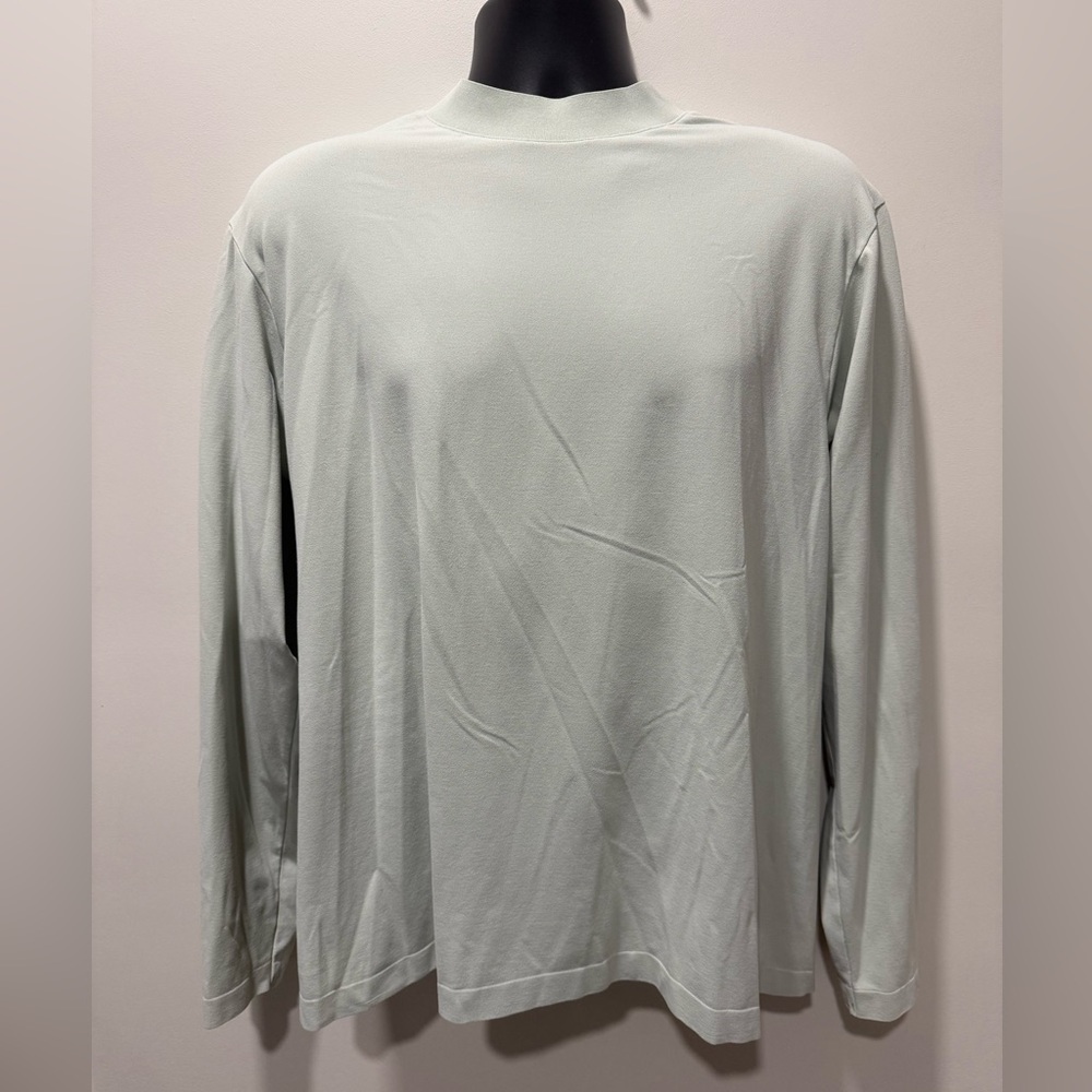 Uniqlo Men's mock neck Long Sleeve Tee